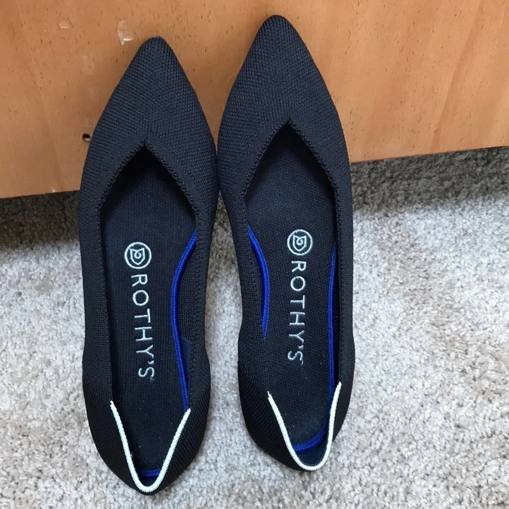 ROTHY'S Size 6.5 black pointed toe flats